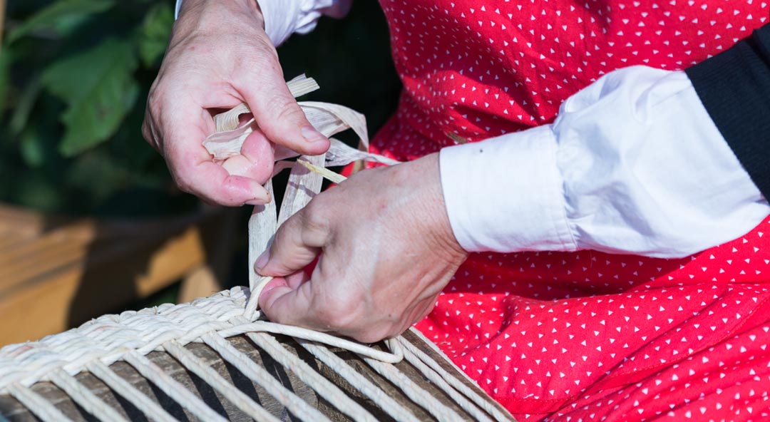 Naučite vještinu naših baka i očuvajte tradiciju – naučite plesti cekare!